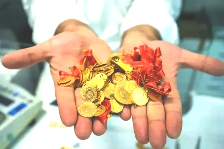 BUGÜNKÜ ALTIN FİYATLARI 2026: Gram, çeyrek, yarım, tam altın, 22 ayar bilezik ne kadar oldu?